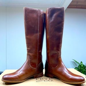 FRYE Jolie Back Zip Boot